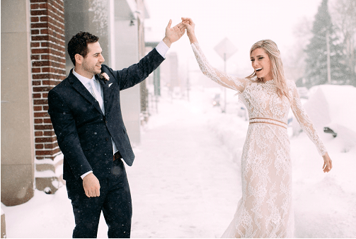 Featured image for post: FIVE Swoon-Worthy Winter Wedding Ideas in Minneapolis
