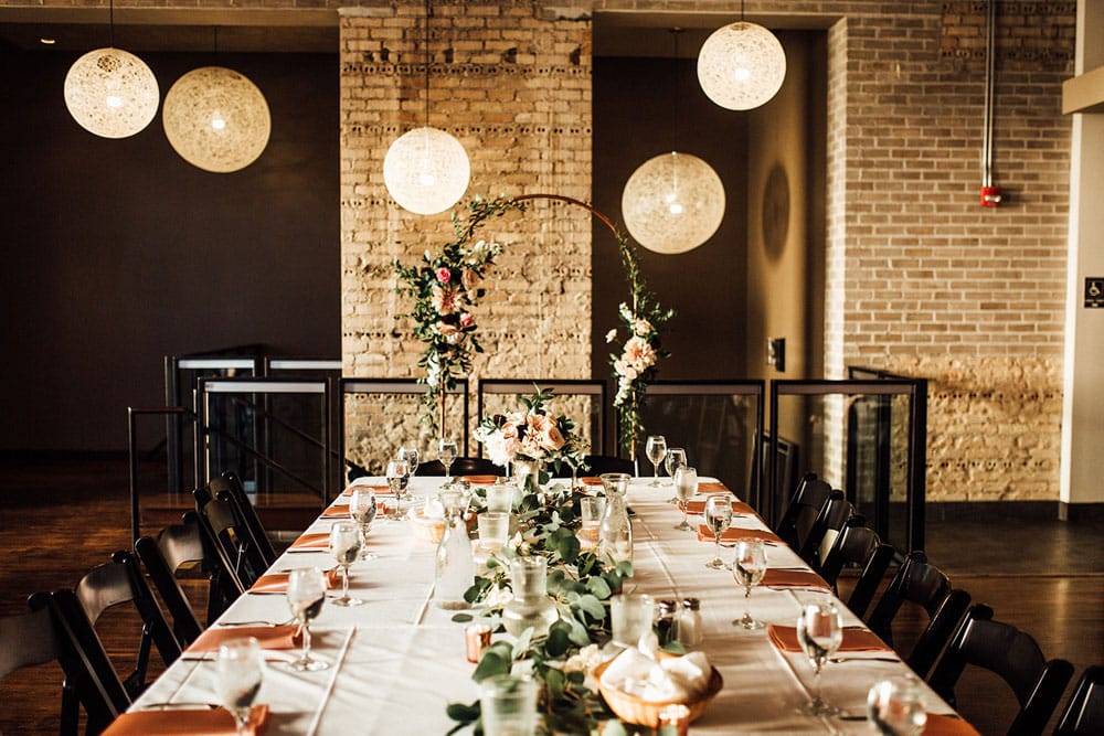 Featured image for post: FIVE Incredible Centerpiece Ideas That Will Wow Your Guests