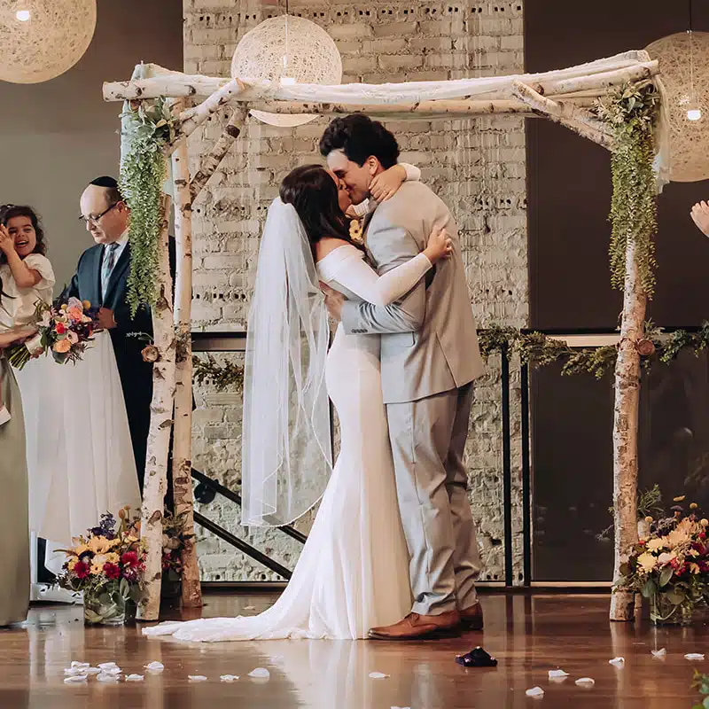 wedding-couple-800